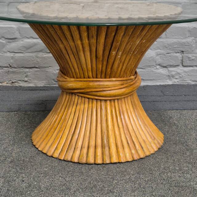 Table d'appoint en graine de blé john mcguire - années 1970
