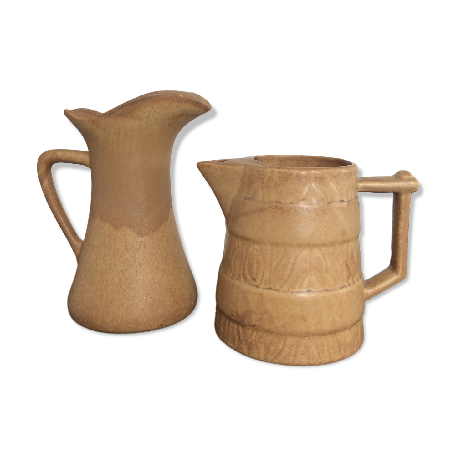 Series of 2 pitchers 1970