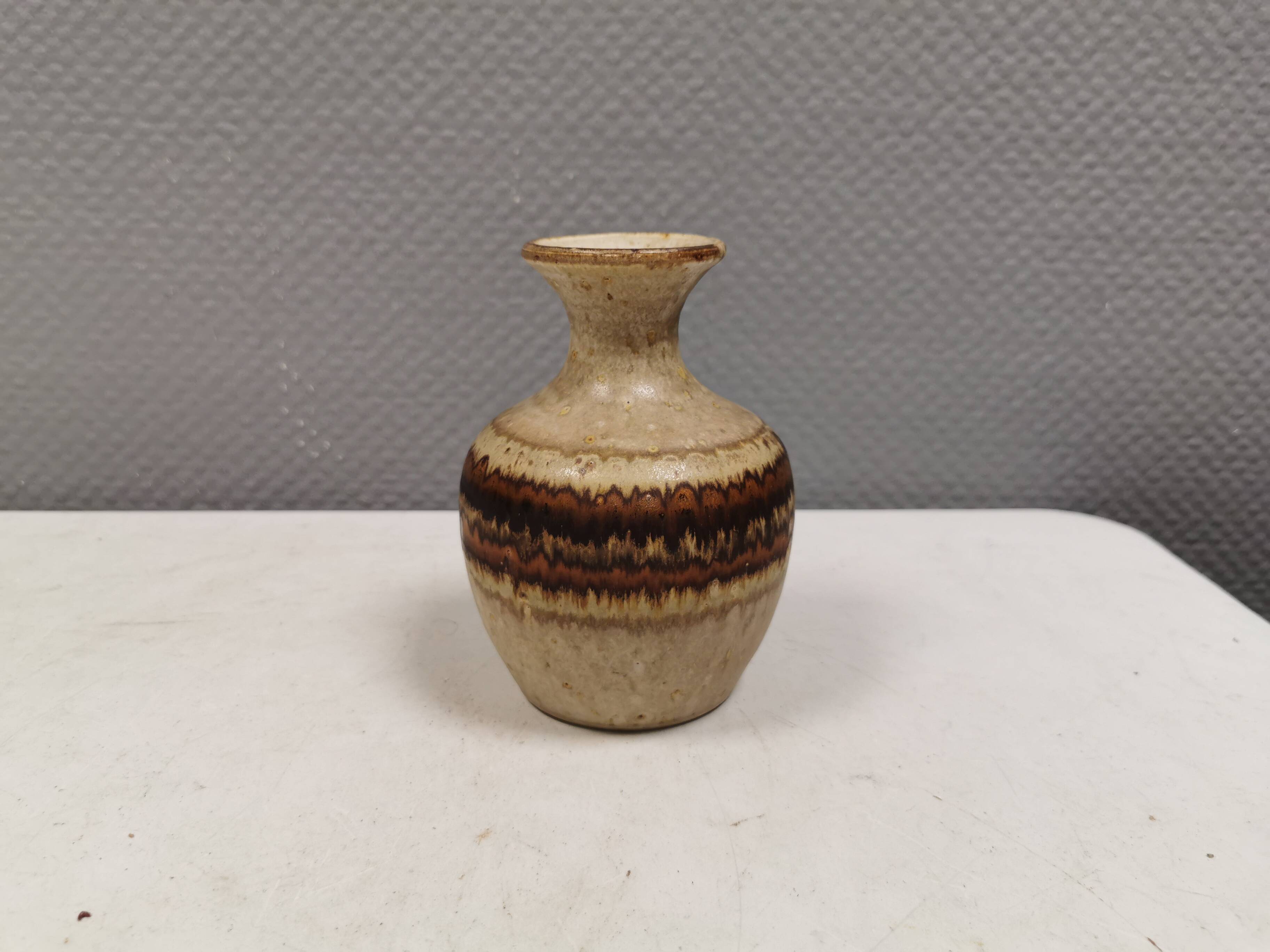 Beautiful vase by HNB in ​​his own workshop 1980s Denmark.