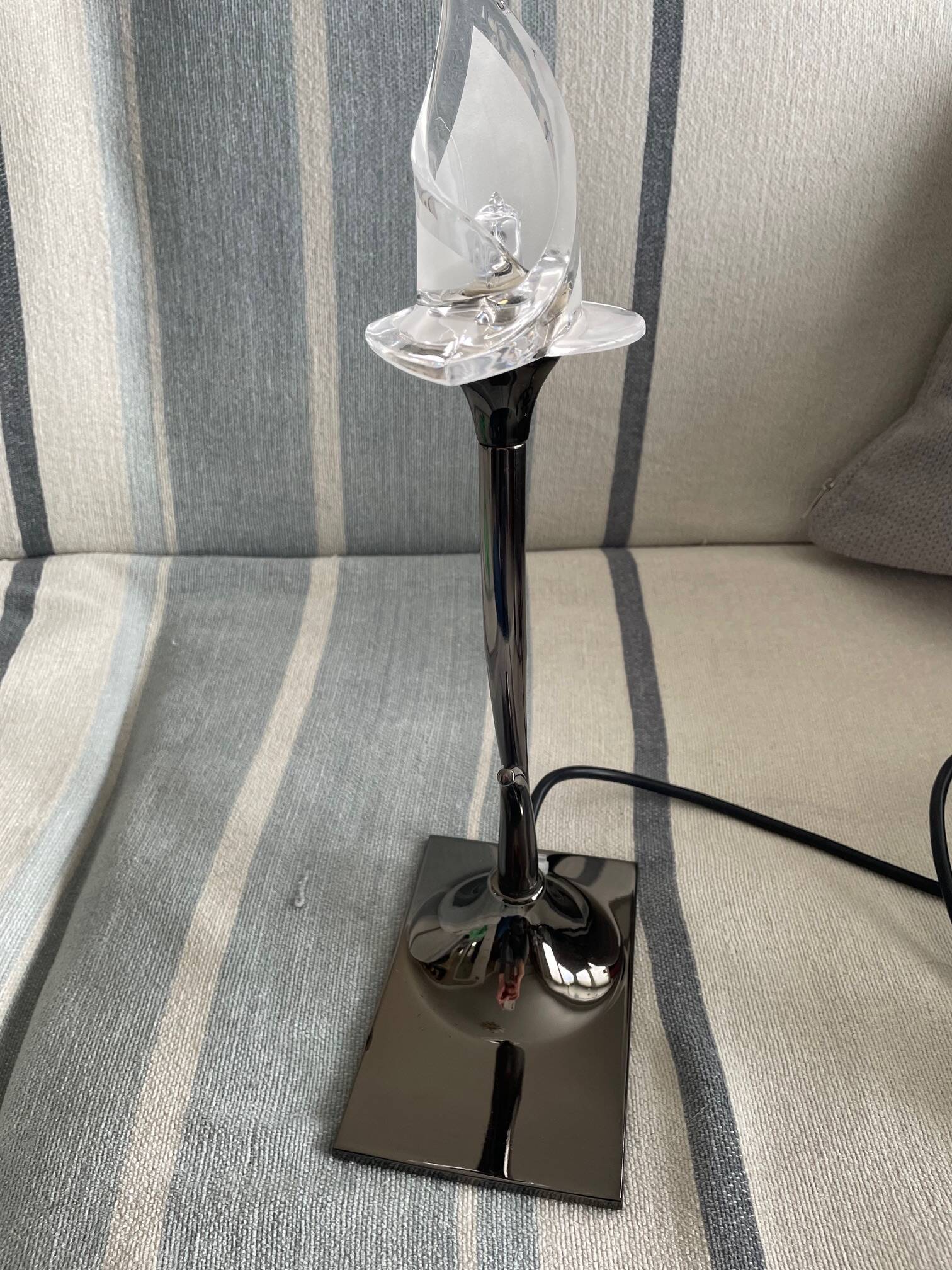 Spanish floral glass lamp published by Mantra