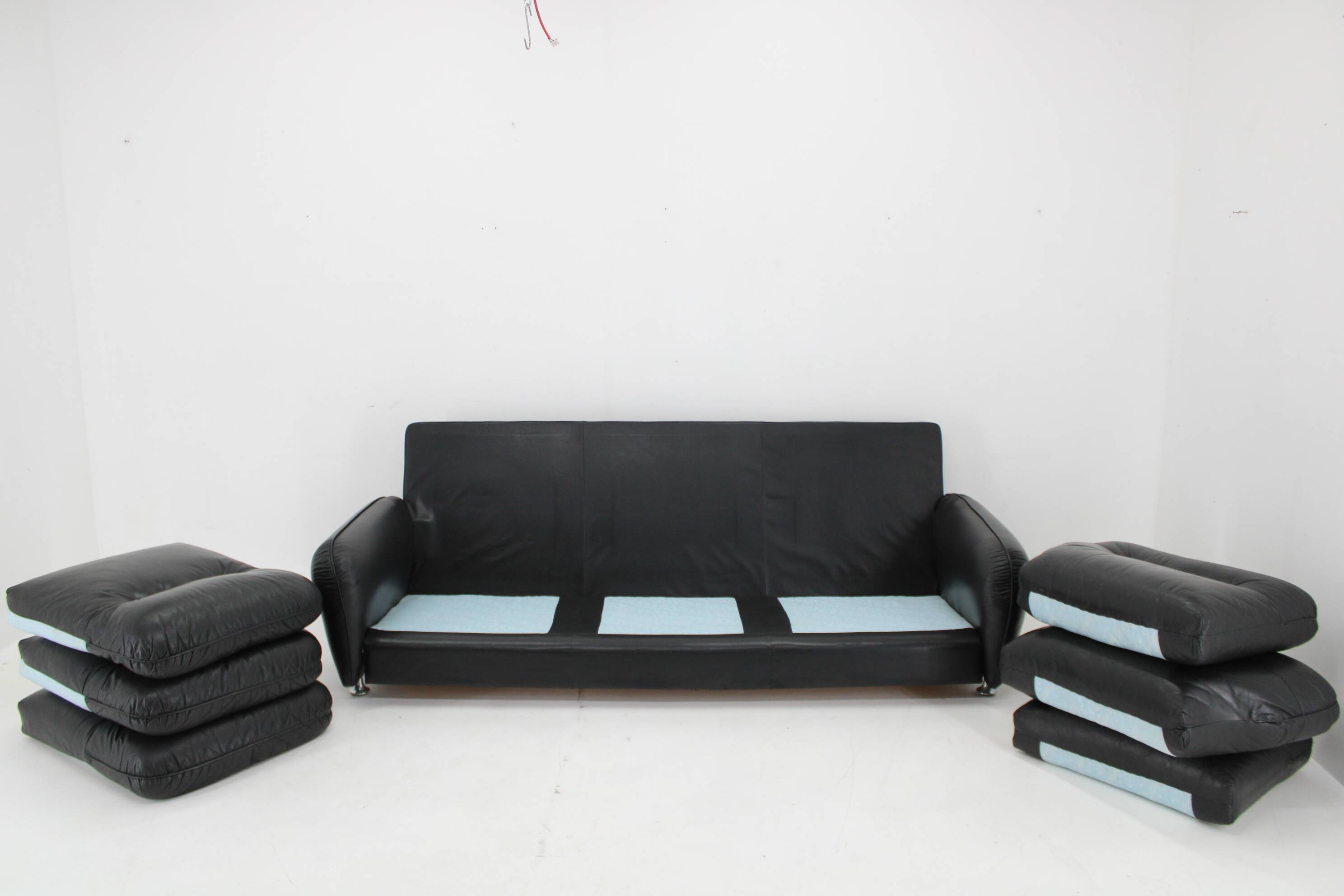 1970s 3-Seater Sofa in Black Leather,Italy