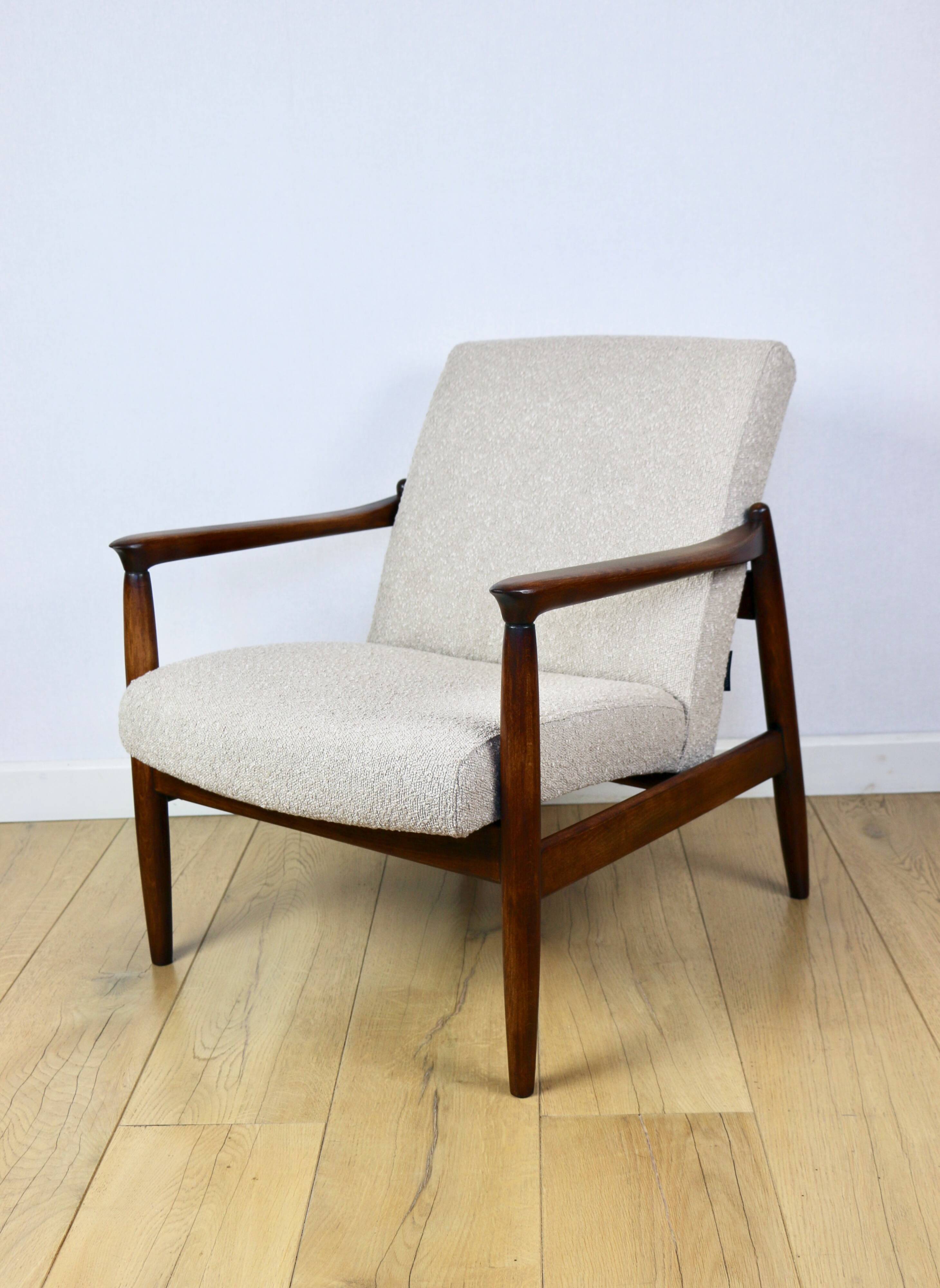 Fauteuil GFM-64, design d'Edmund Homa des années 70, bouclé beige - 2 pièces disponibles