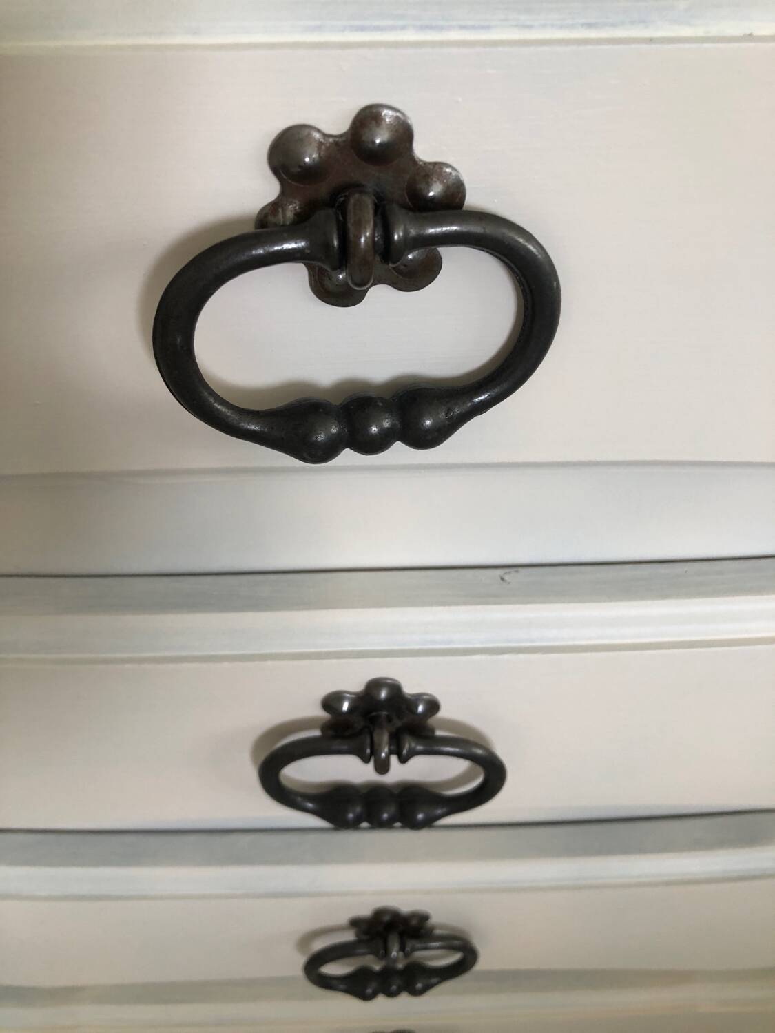 Commode / Chiffonnier ancien relooké