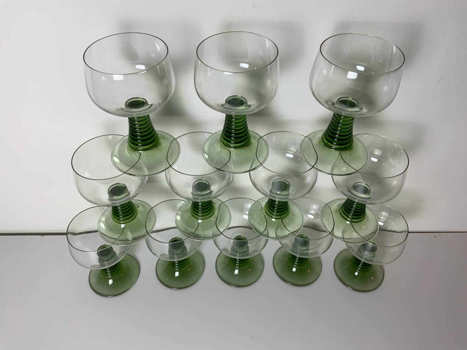 12 verres à vin blanc vintage