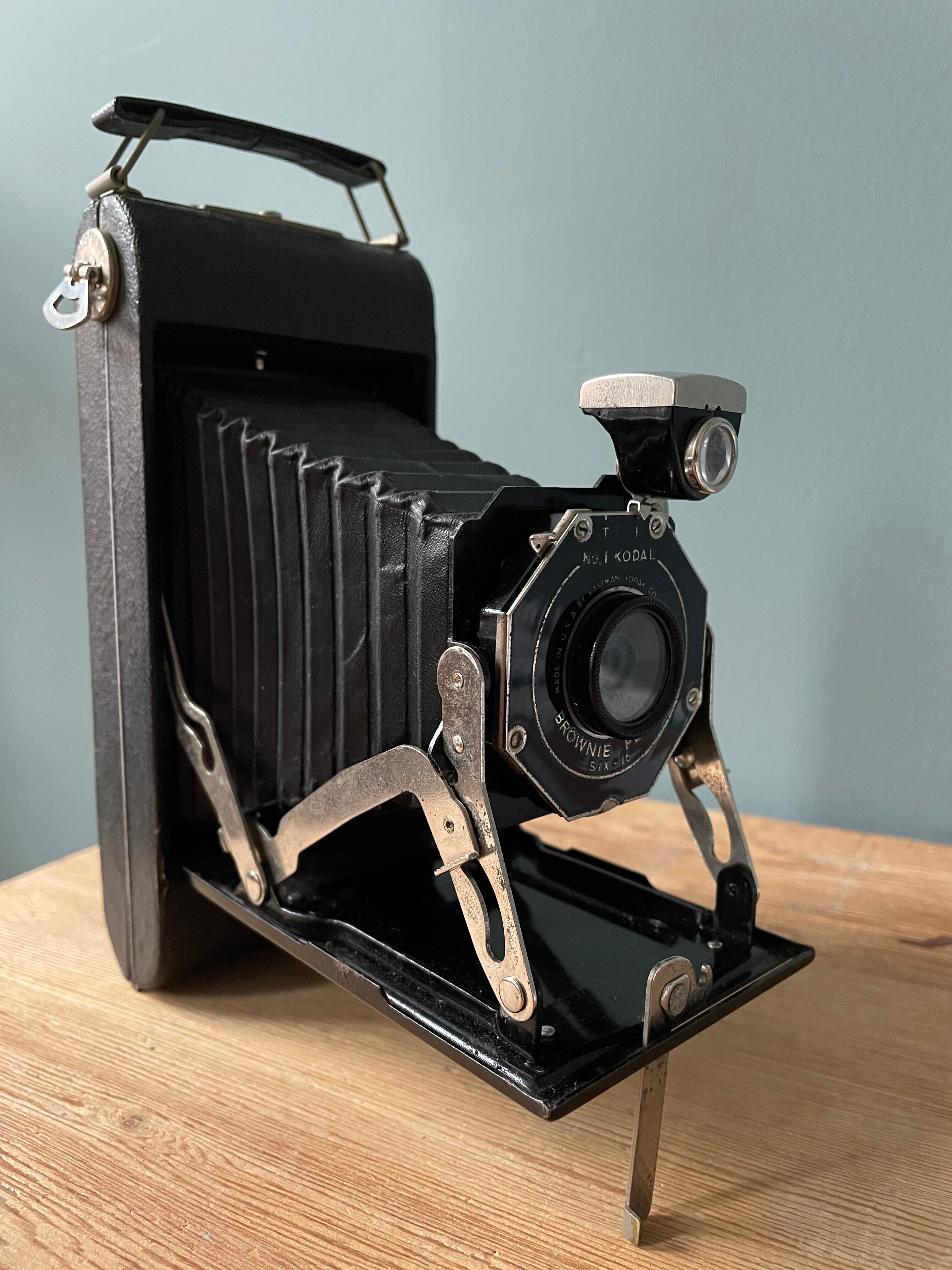 Old Kodak Brownie Six 16 folding bellows camera with leather case