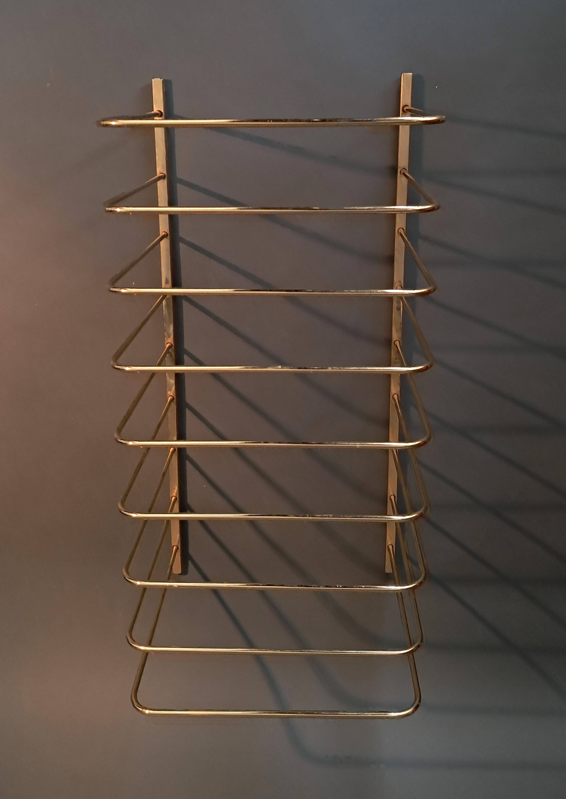 Porte vinyles en laiton doré mural ou à poser 1960/1970.