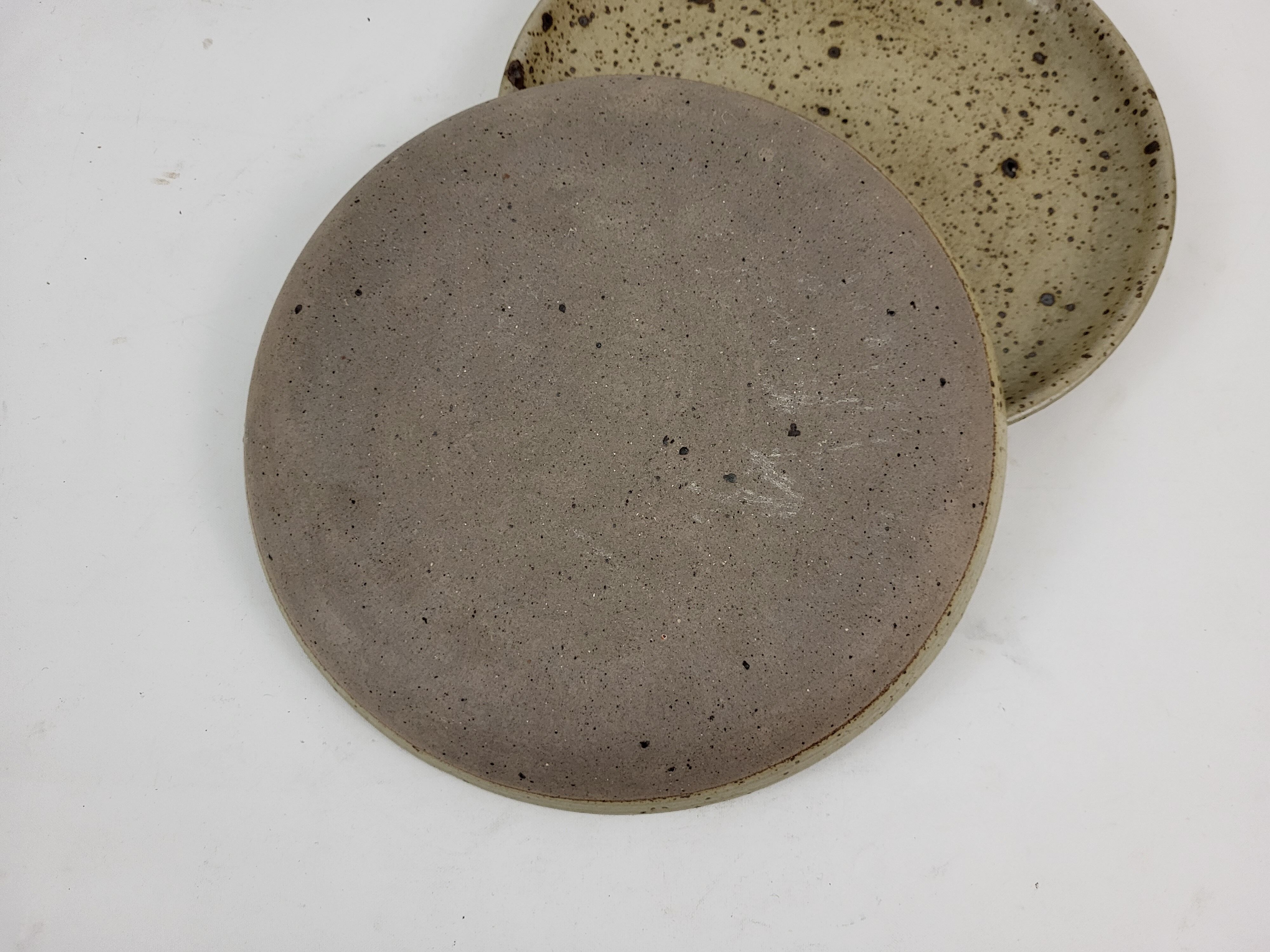2 dishes in Puisaye pyrite stoneware