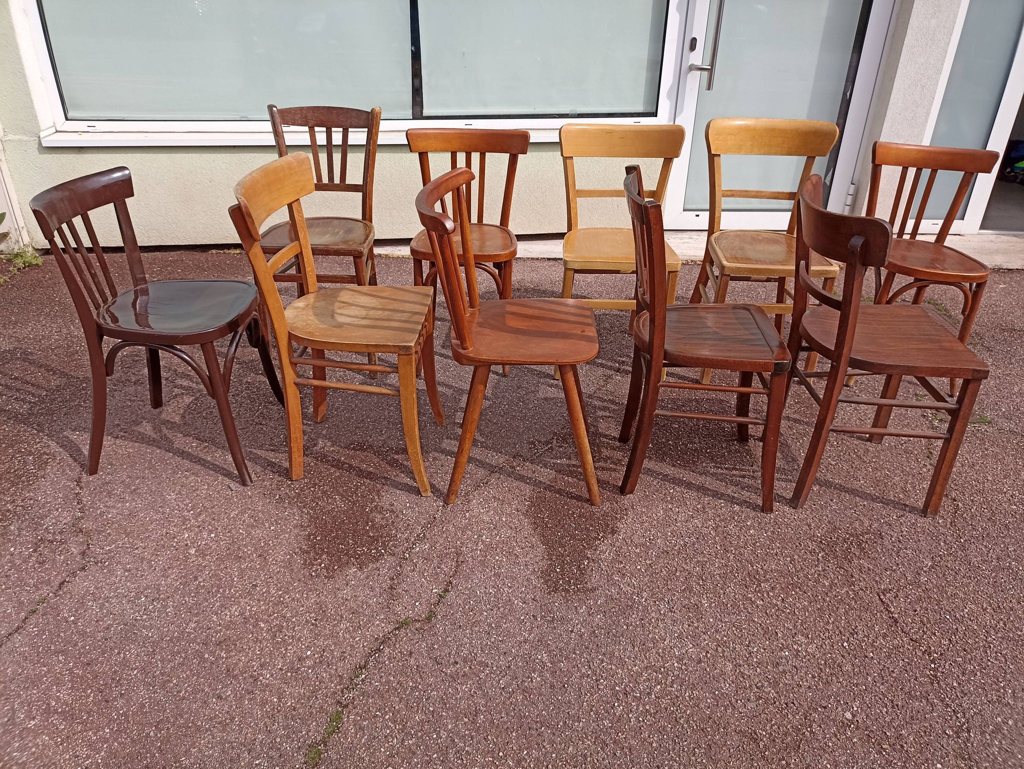 Set of 16 mismatched wooden bistro chairs - vintage - luterma