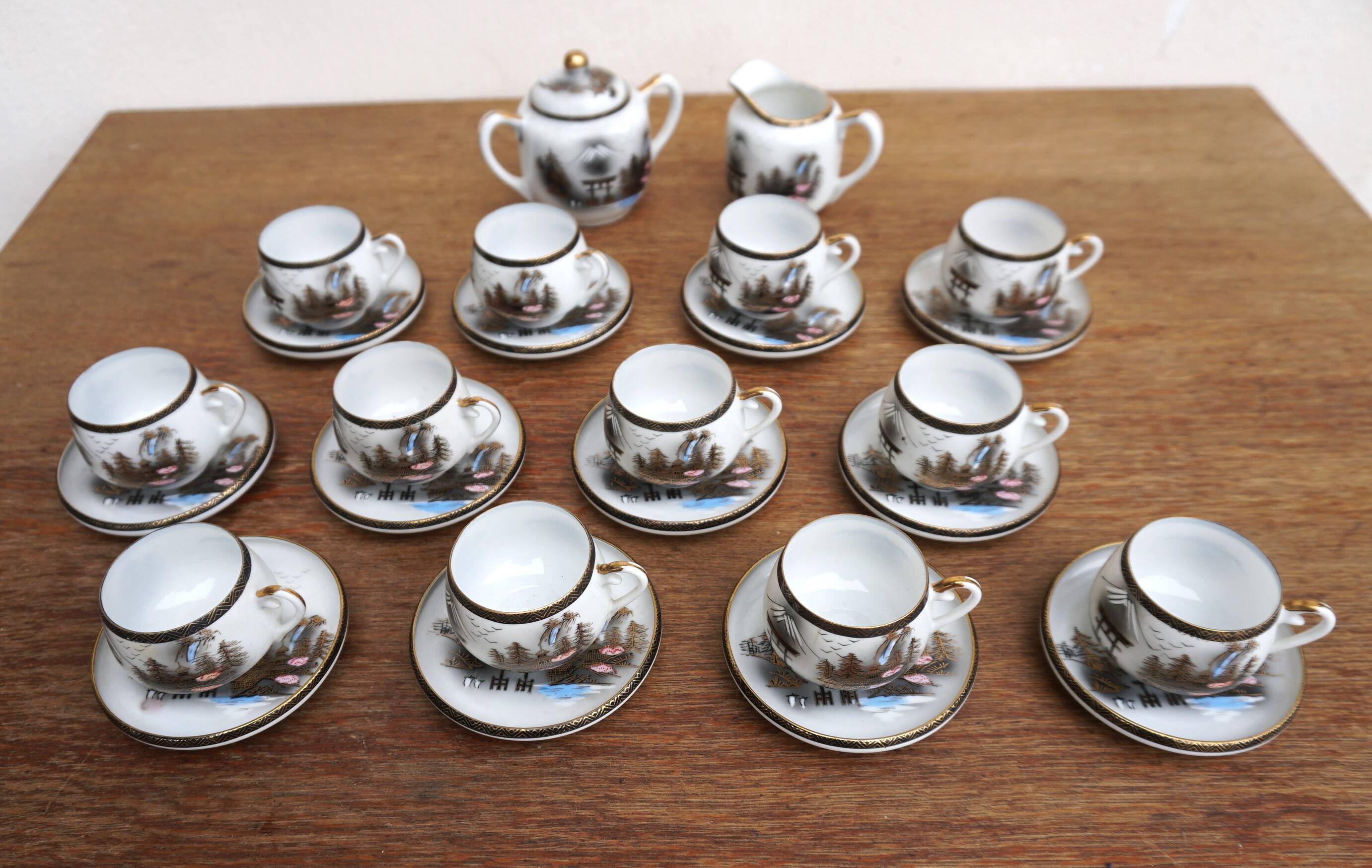 Porcelain tea set soko china temple decor