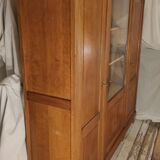 Trade library with showcase