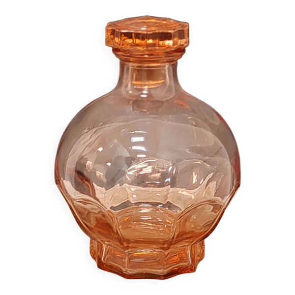 Petite carafe en verre rose