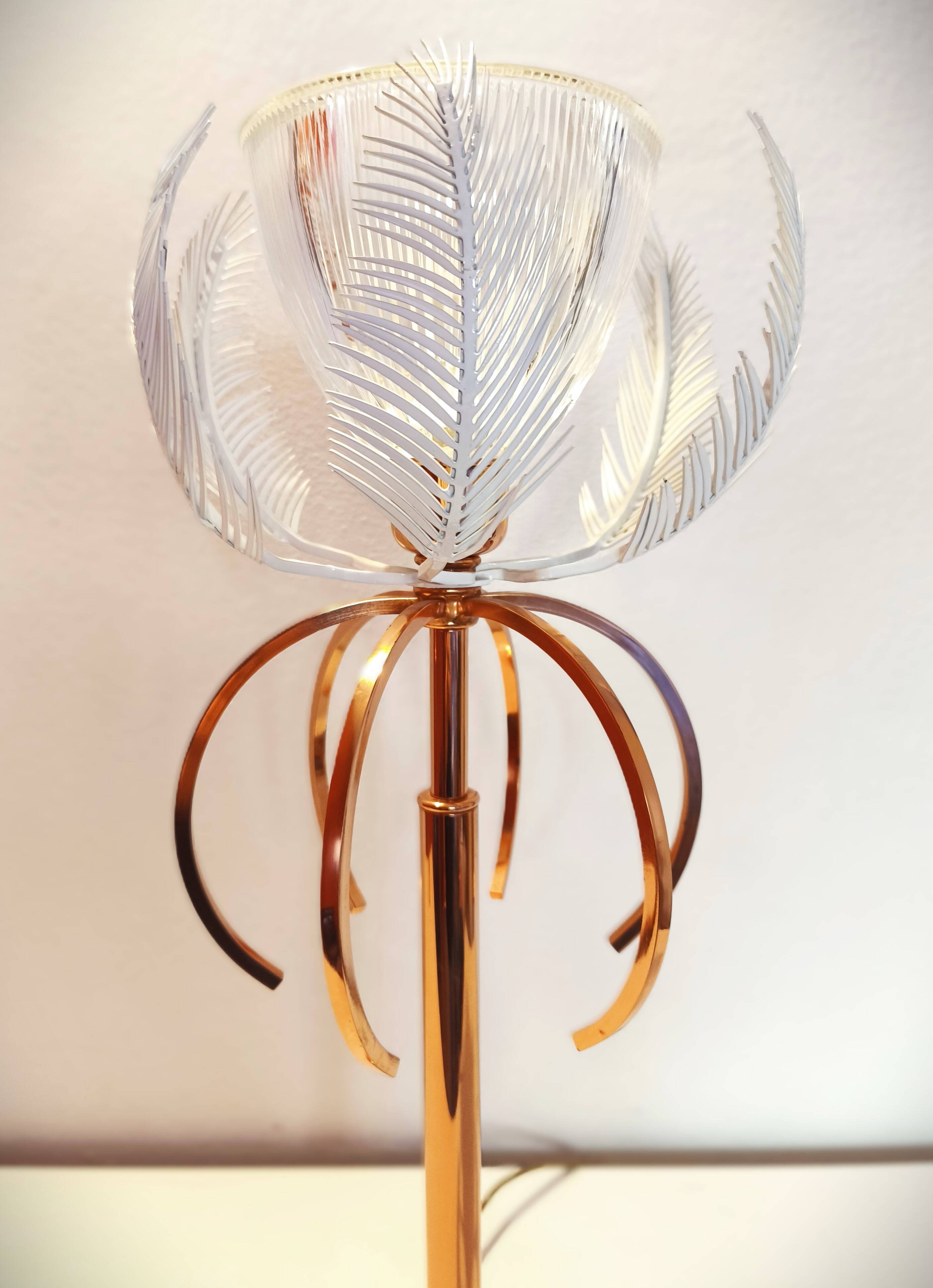 Lampe italienne en métal cuivré et verre cristal, style Hollywood Regency
