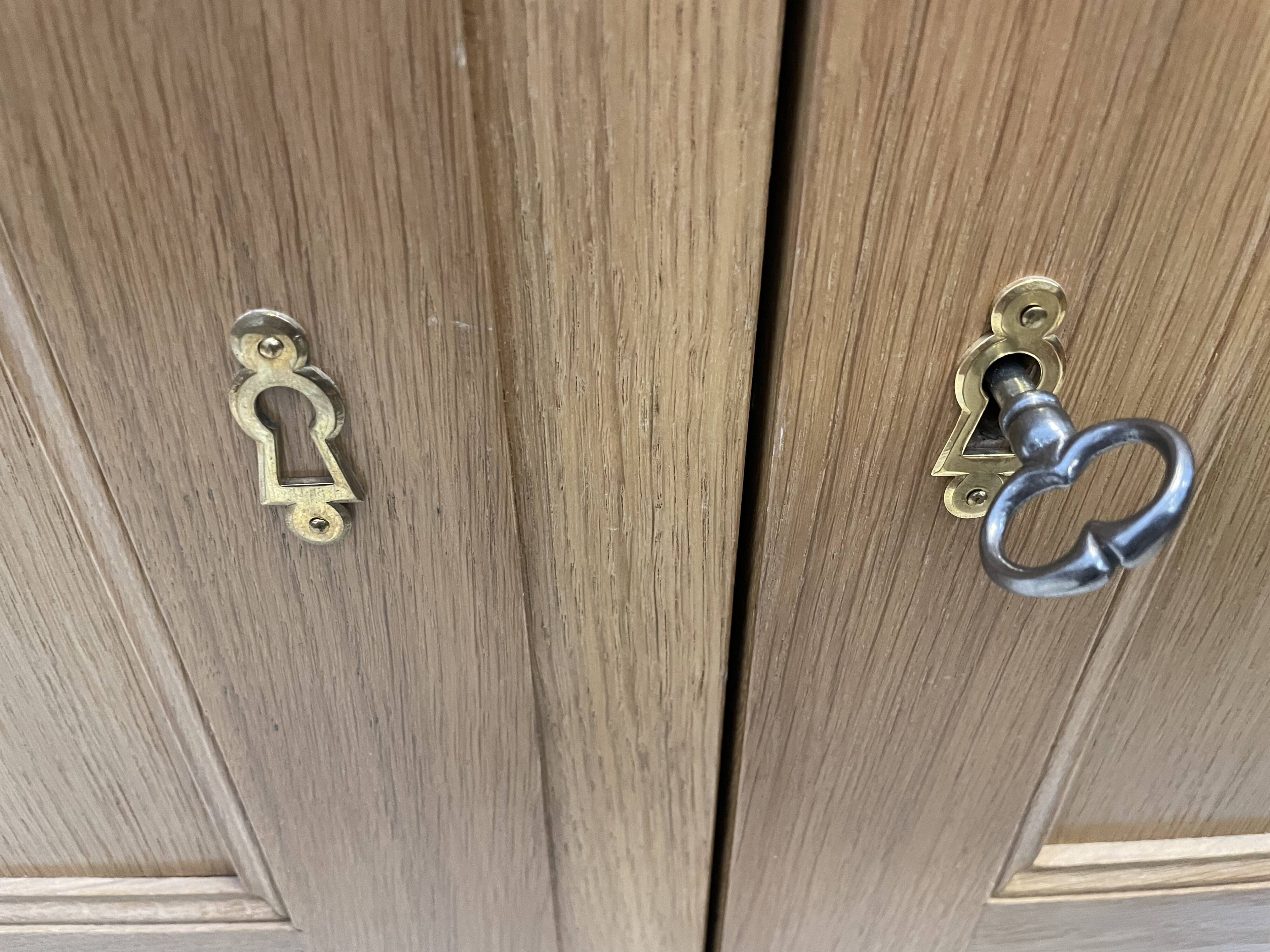 Wardrobe in solid oak