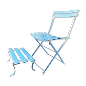 Ancienne chaise d'enfant