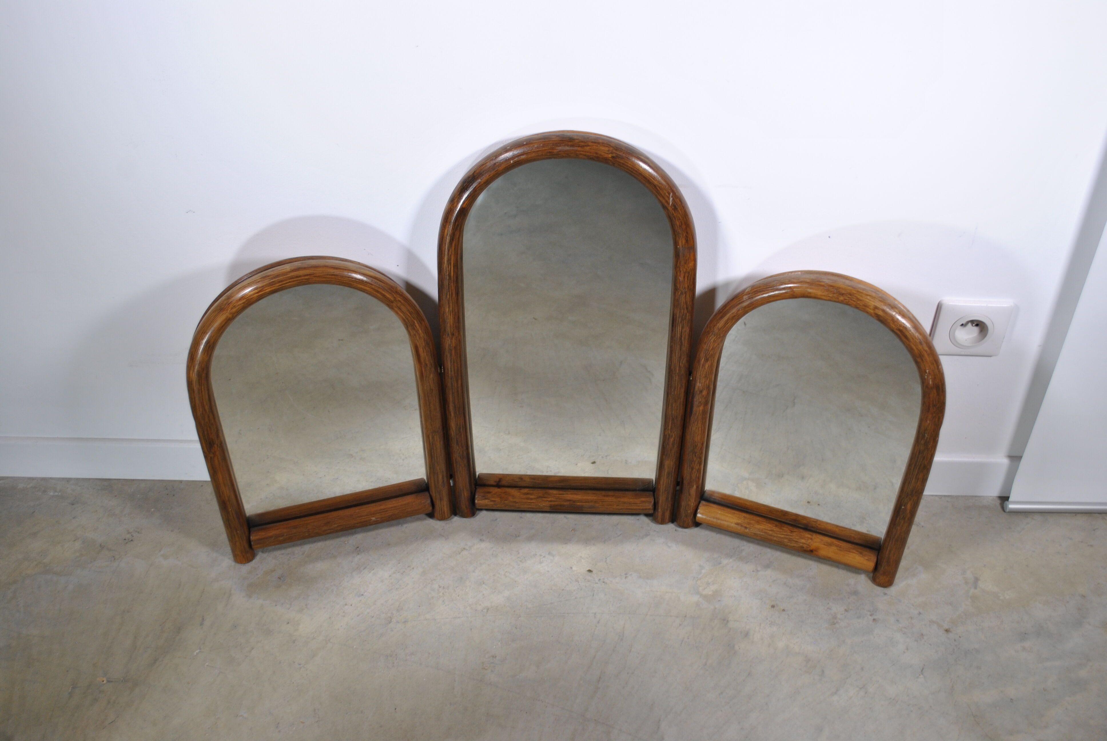 Triptych rattan mirror year 70.