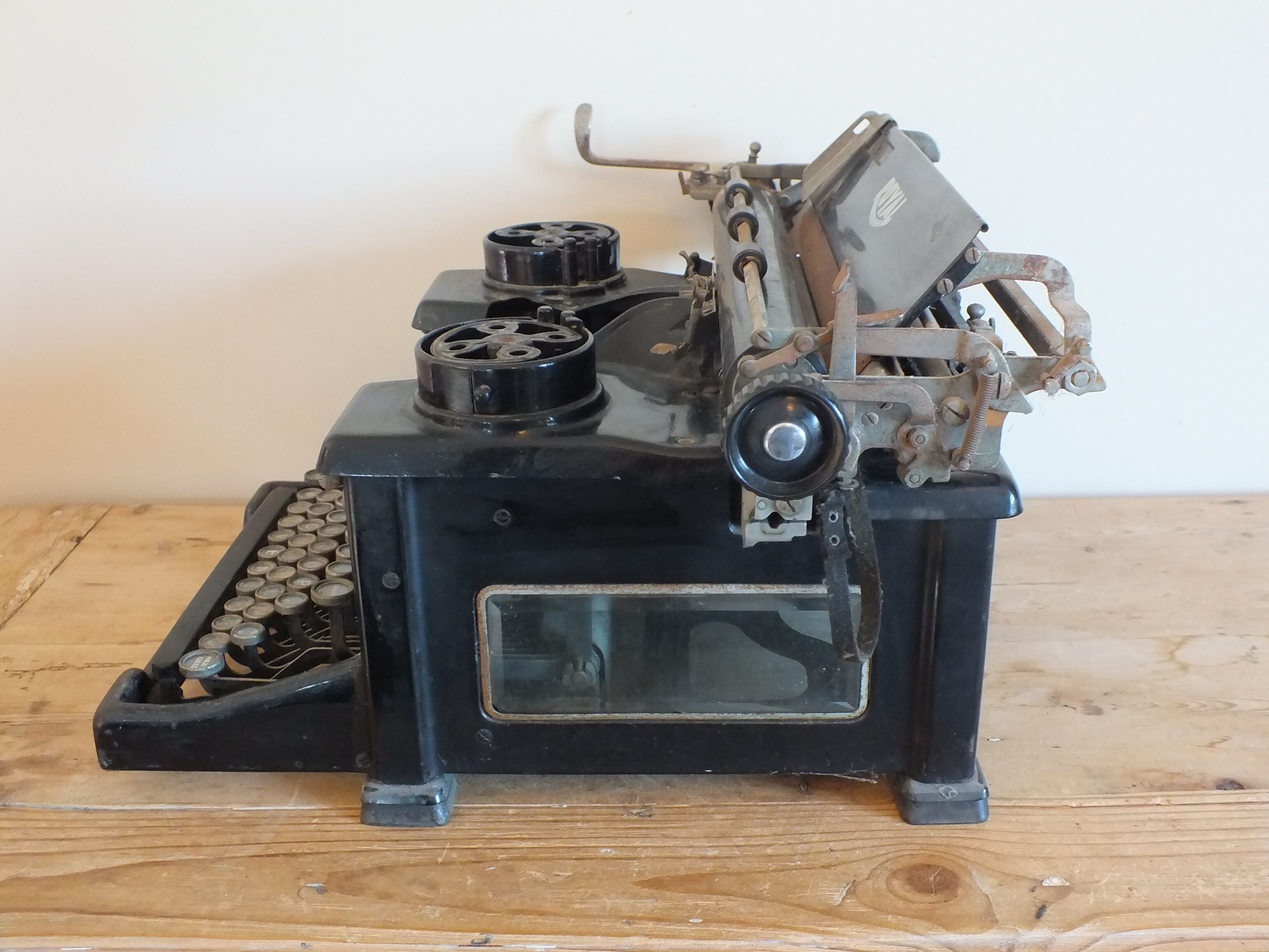 Old Royal USA typewriter circa 1925