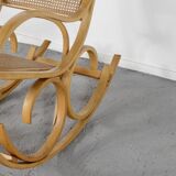 Fauteuil à bascule italien Luigi Crassevig en bois courbé