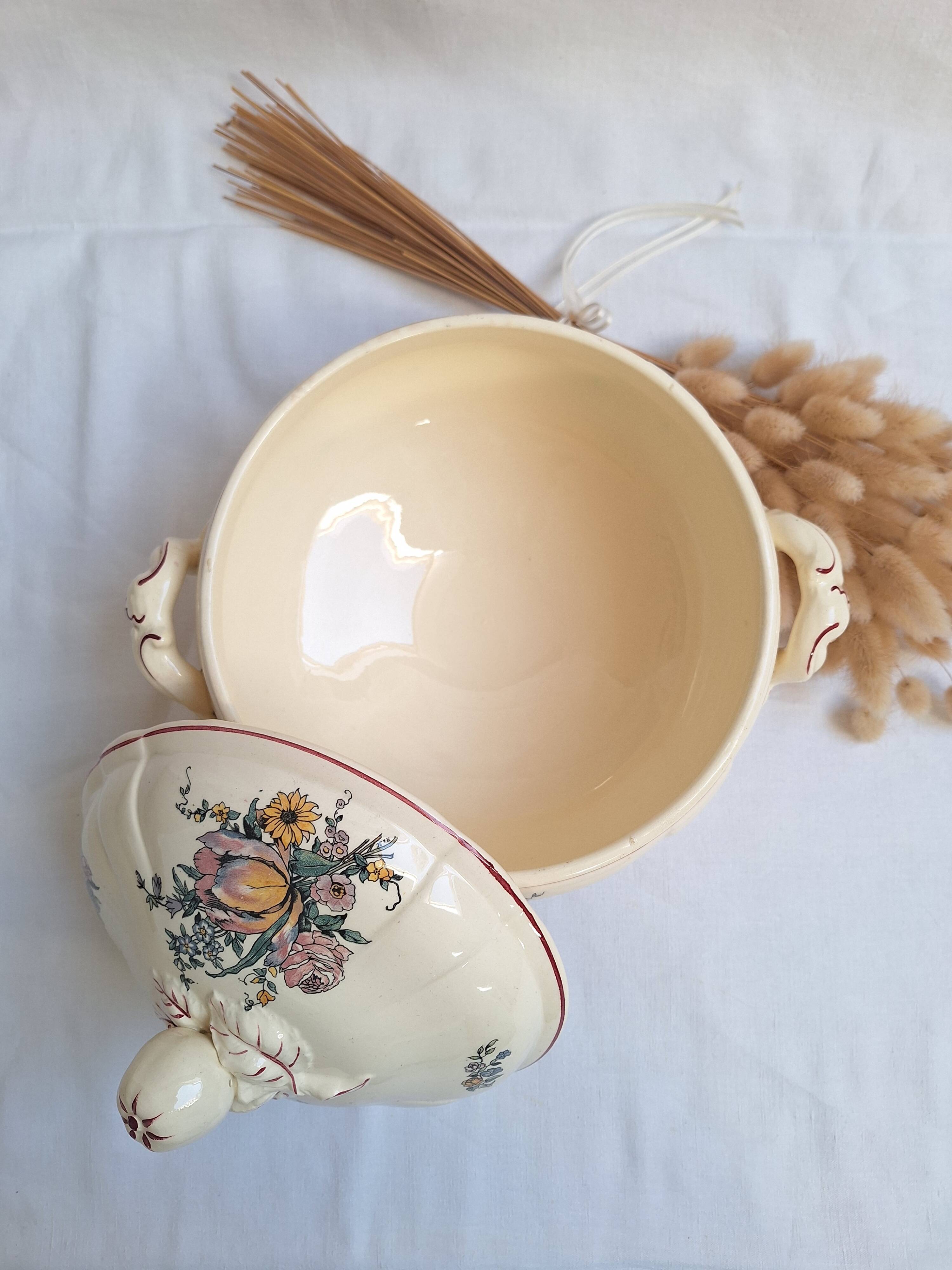 Soup tureen Digoin Sarreguemines Model Lorraine
