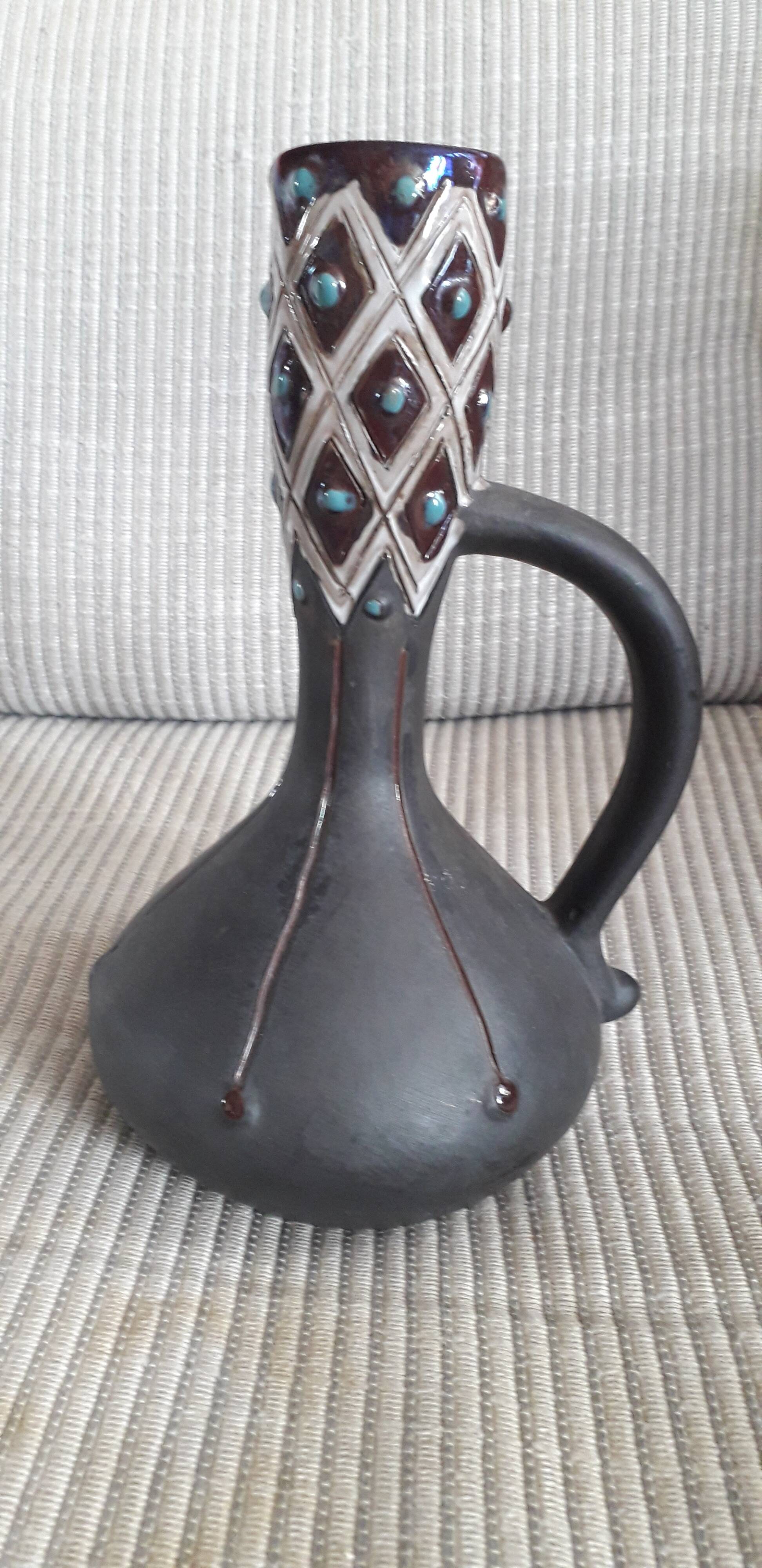 Very original vintage ceramic vase