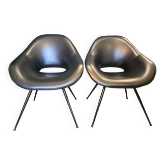 Pair of armchairs in skaï and black steel