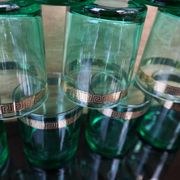 9 verres à apéritif vert émeraude et doré Luminarc France