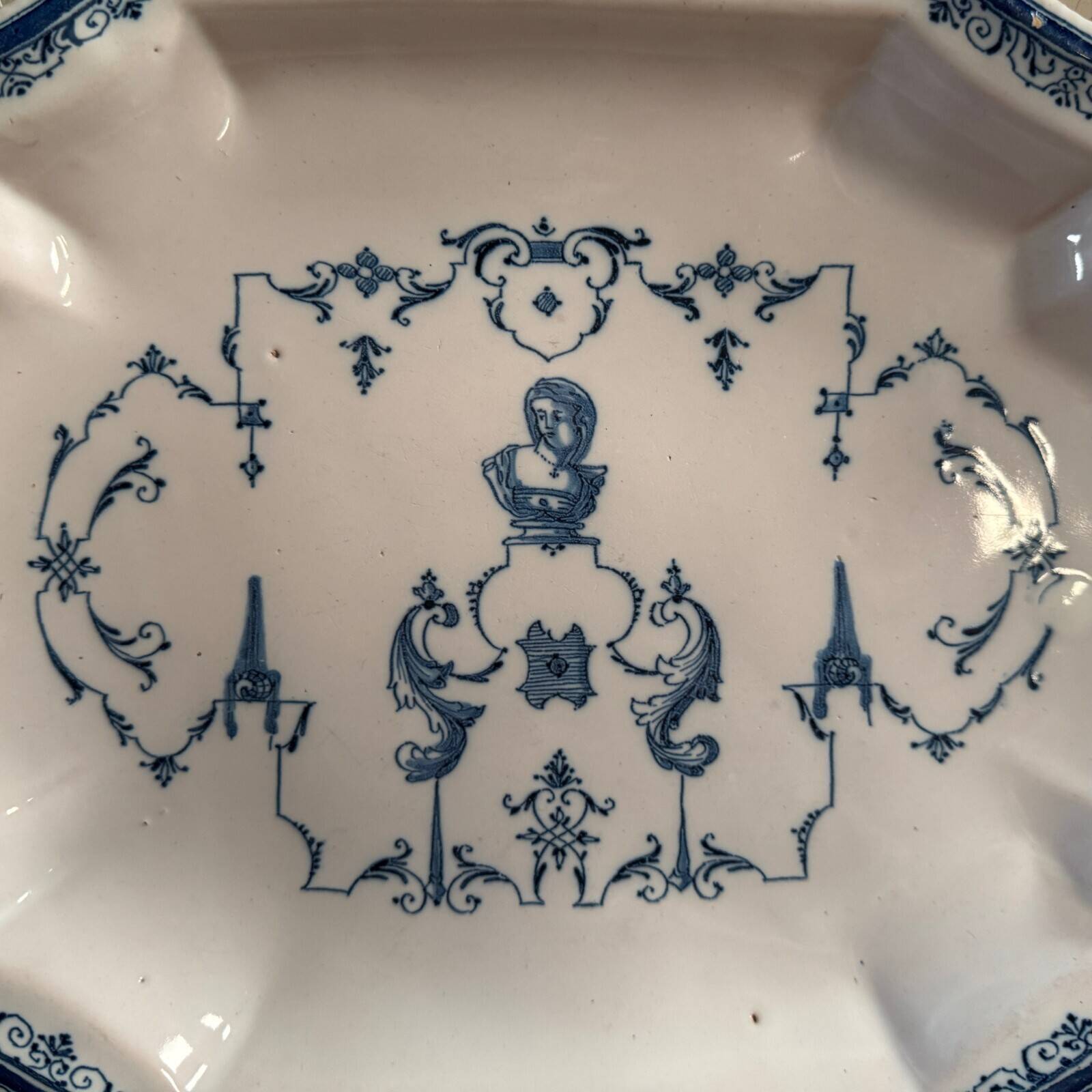 Oval dish in Moustiers earthenware in shades of blue