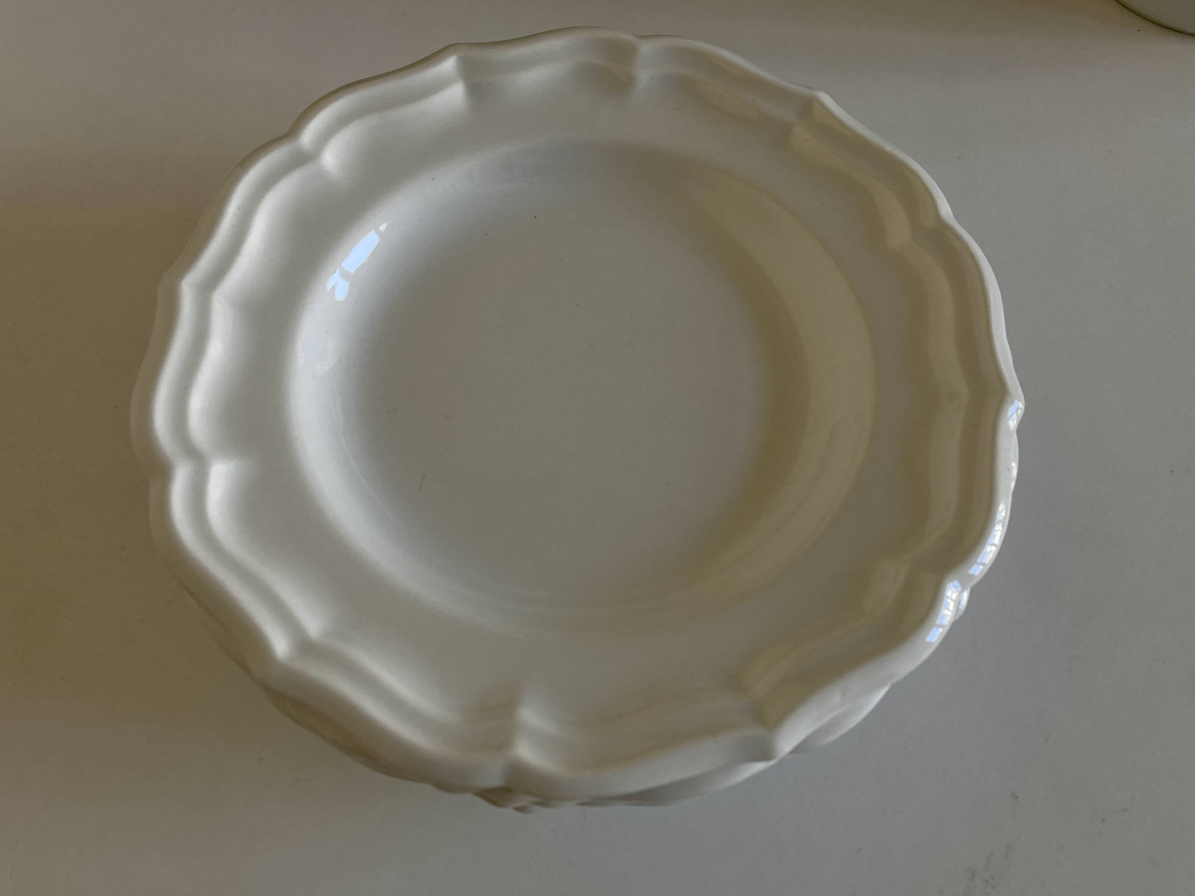 Set of 6 Gien earthenware plates with fluted edges, neo-classic white