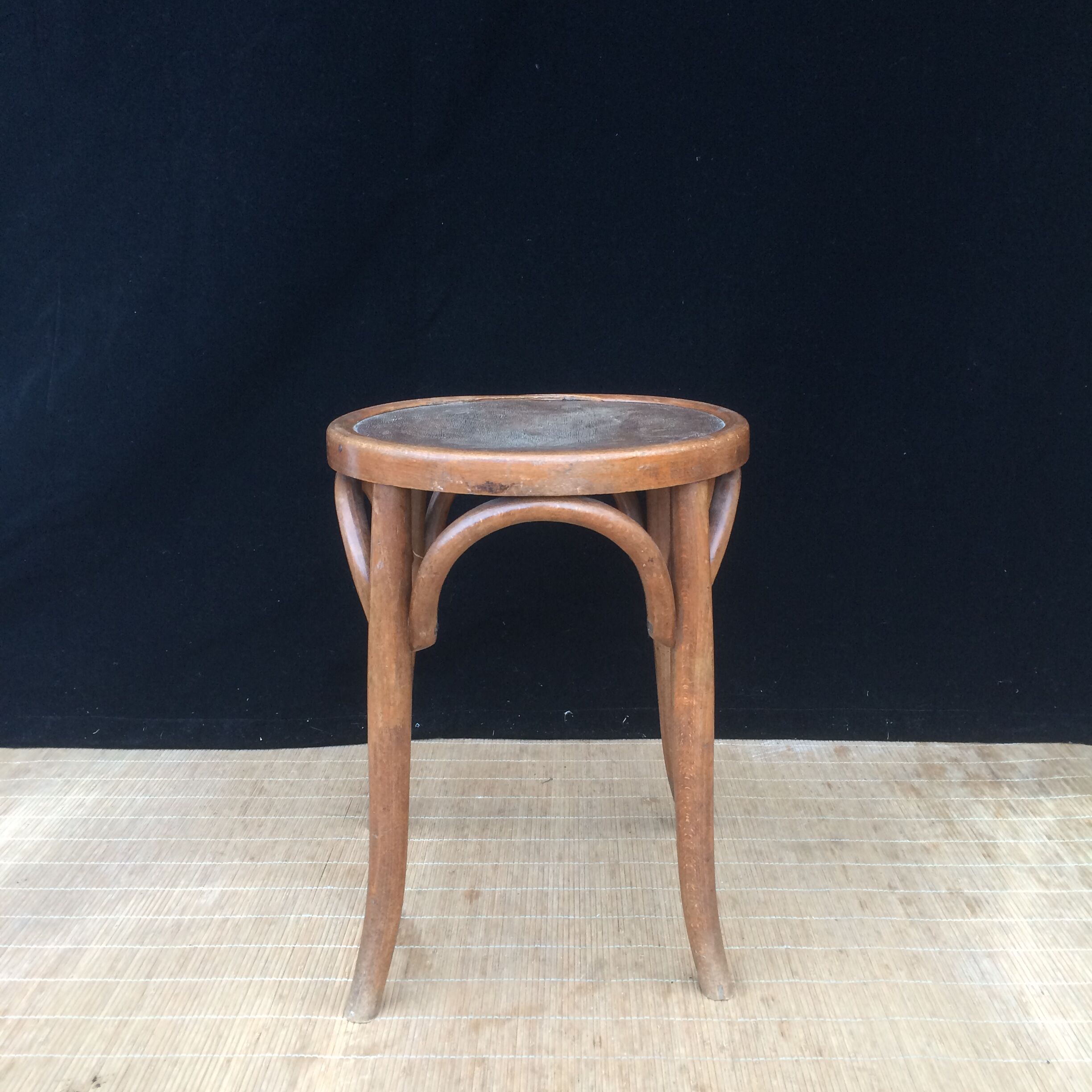 Tabouret Thonet