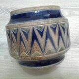 real Betschdorf Alsace vase pot, salt sandstone, blue gray, incised patterns