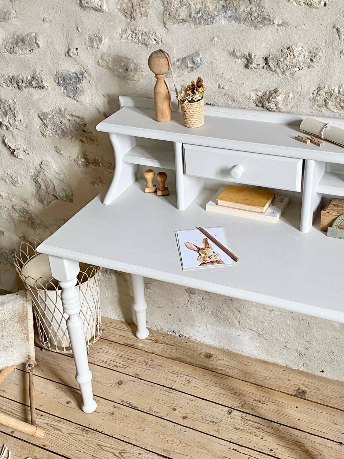 Child's desk