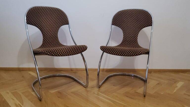 Paire de chaises rares des années 60 dans le style de Gastone Rinaldi, Italie, années 1970.