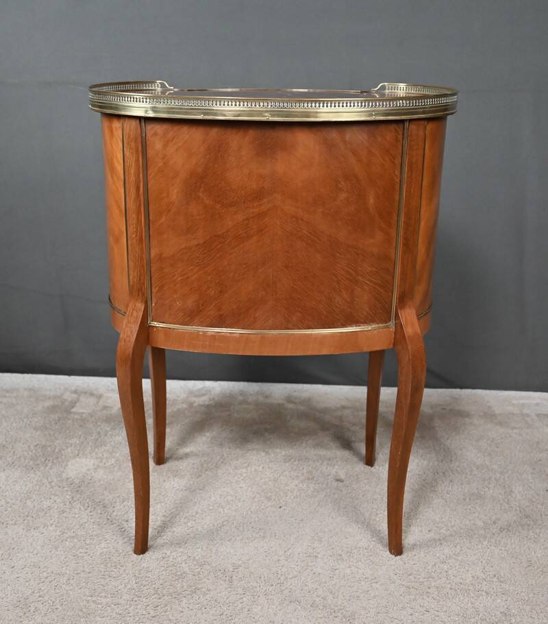 Small Kidney-Shaped Mahogany Chest of Drawers, Transition Style – Early 20th Century