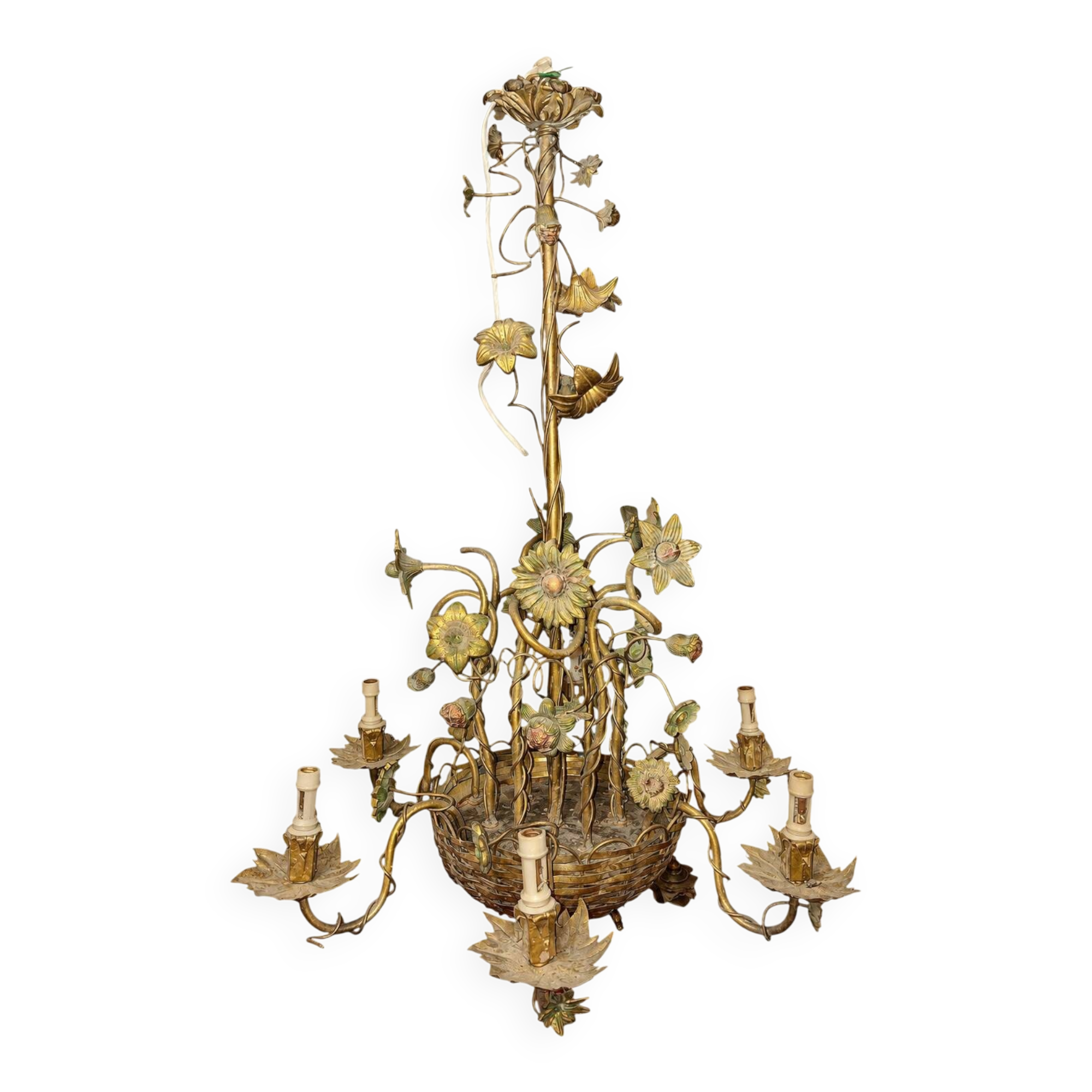 Large floral Art Nouveau chandelier in patinated bronze and metal.