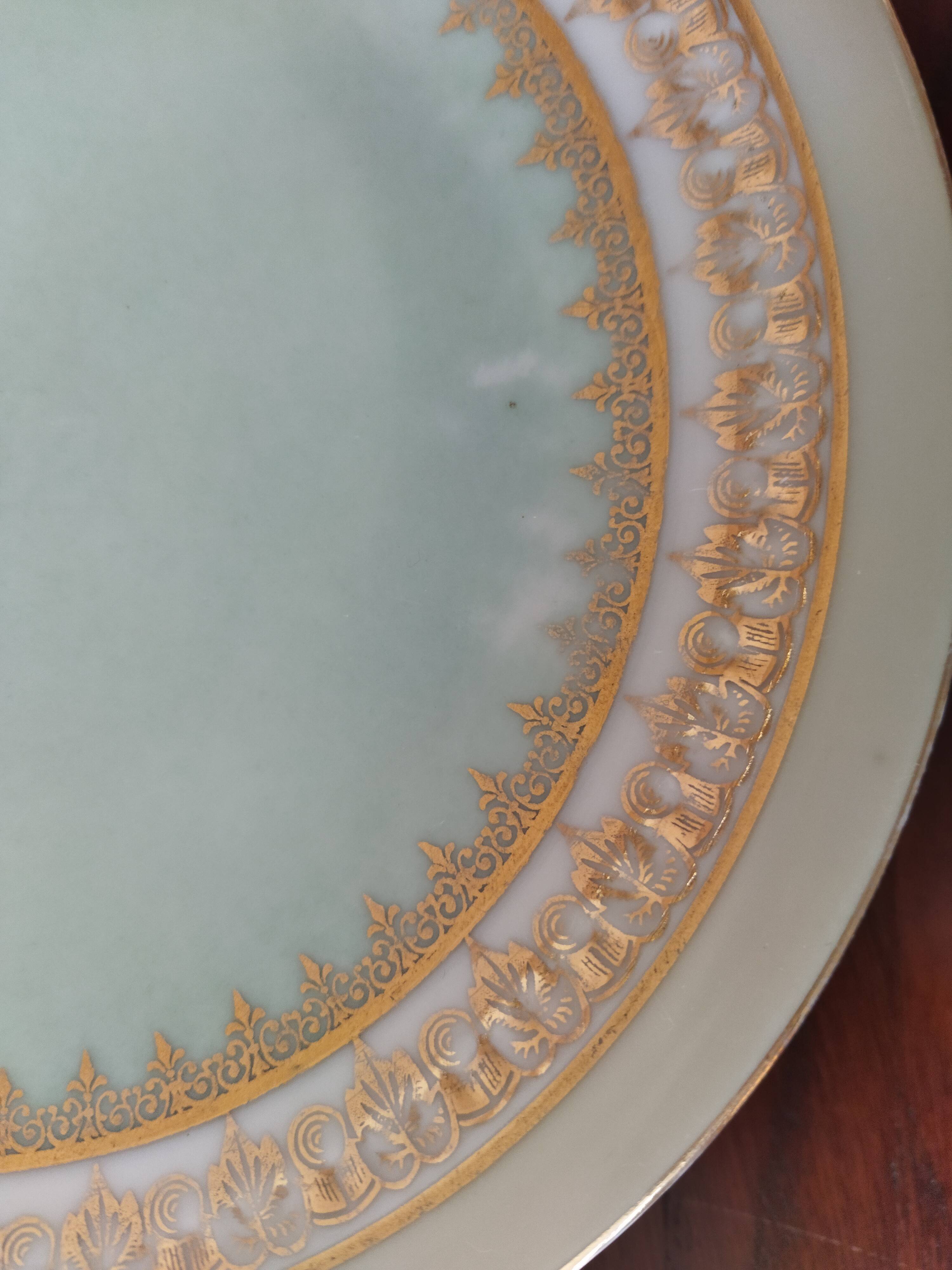 Platter and 11 dessert plates in Chapus Frères Limoges porcelain