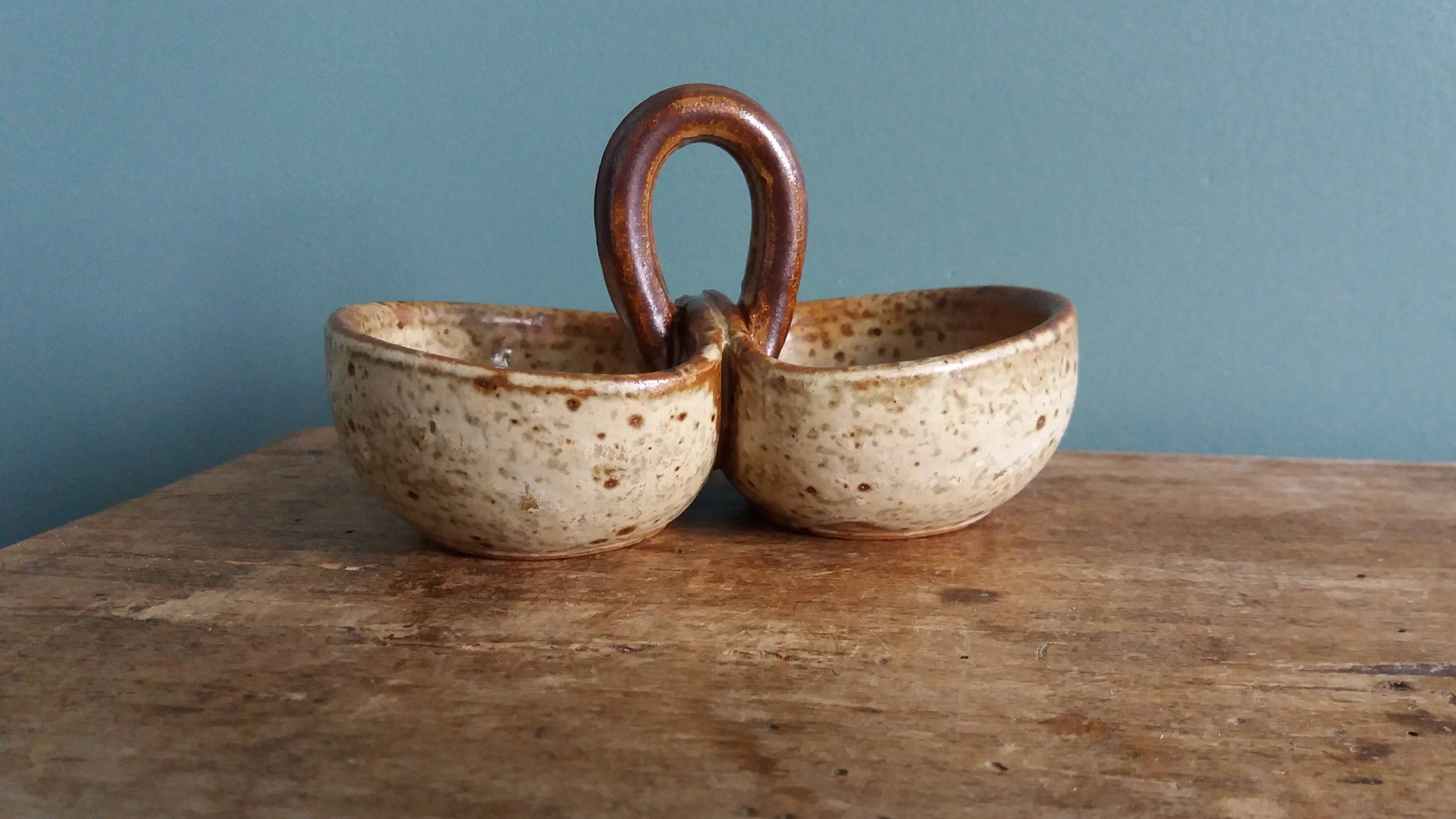 Stoneware salt and sauce dish from Puisaye, signed Jean-Pierre Prud’homme