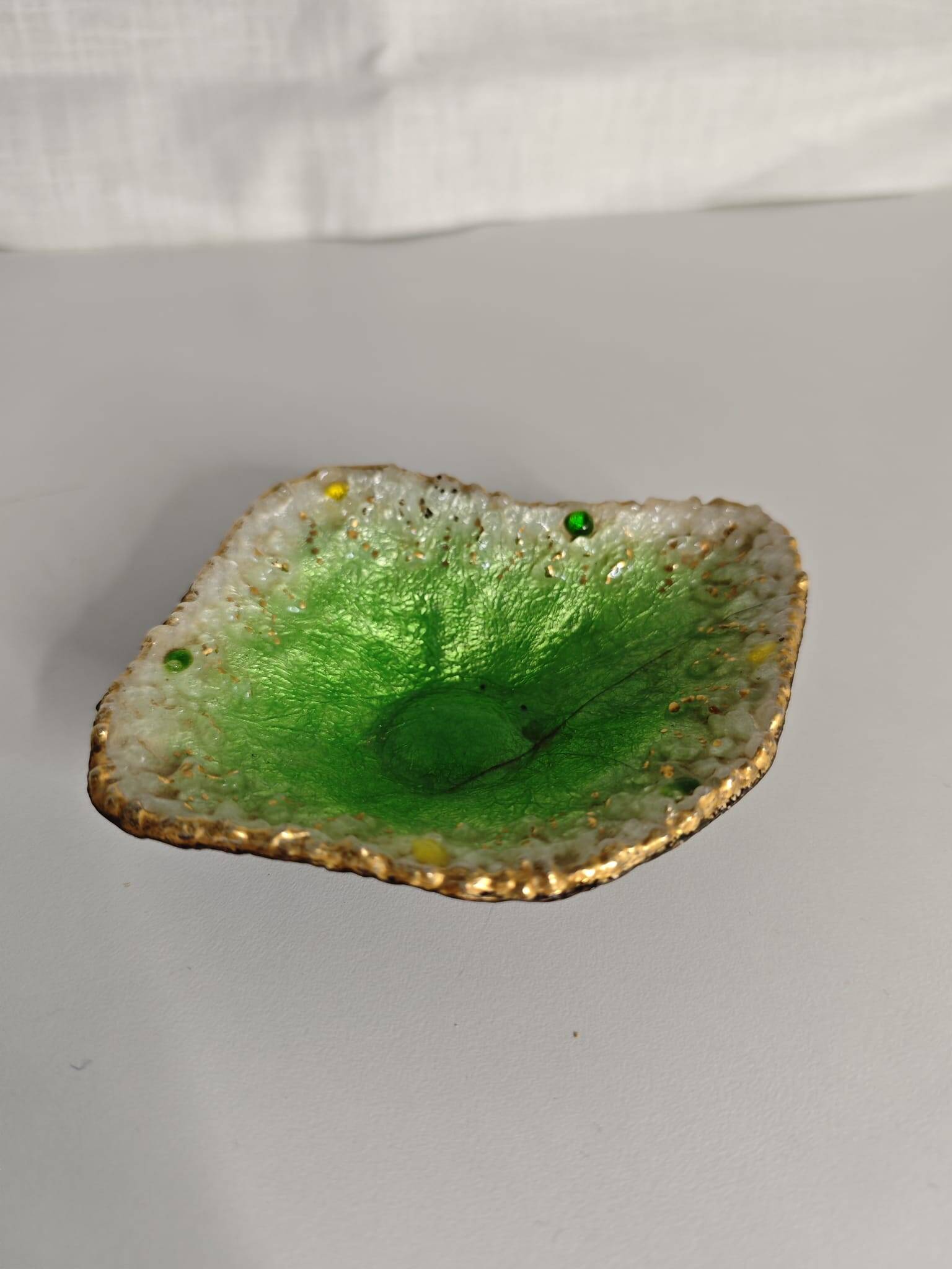 Enamelled bowl on silver