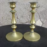 Paire de bougeoirs anciens