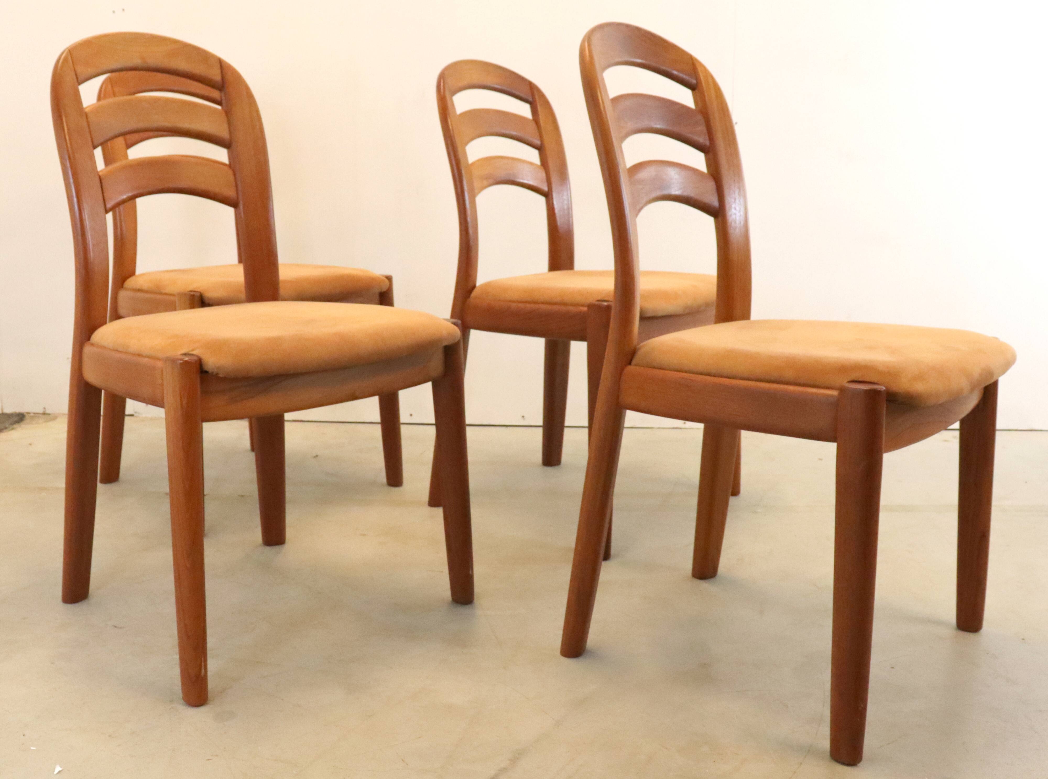 Set van 4 Glostrup eetkamerstoelen 'Gronsalen'