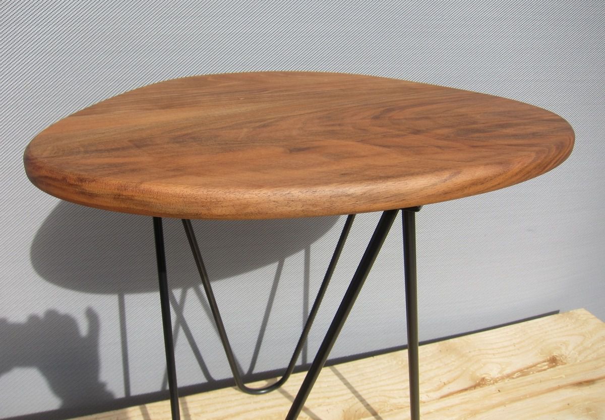 Tripod coffee table base pin