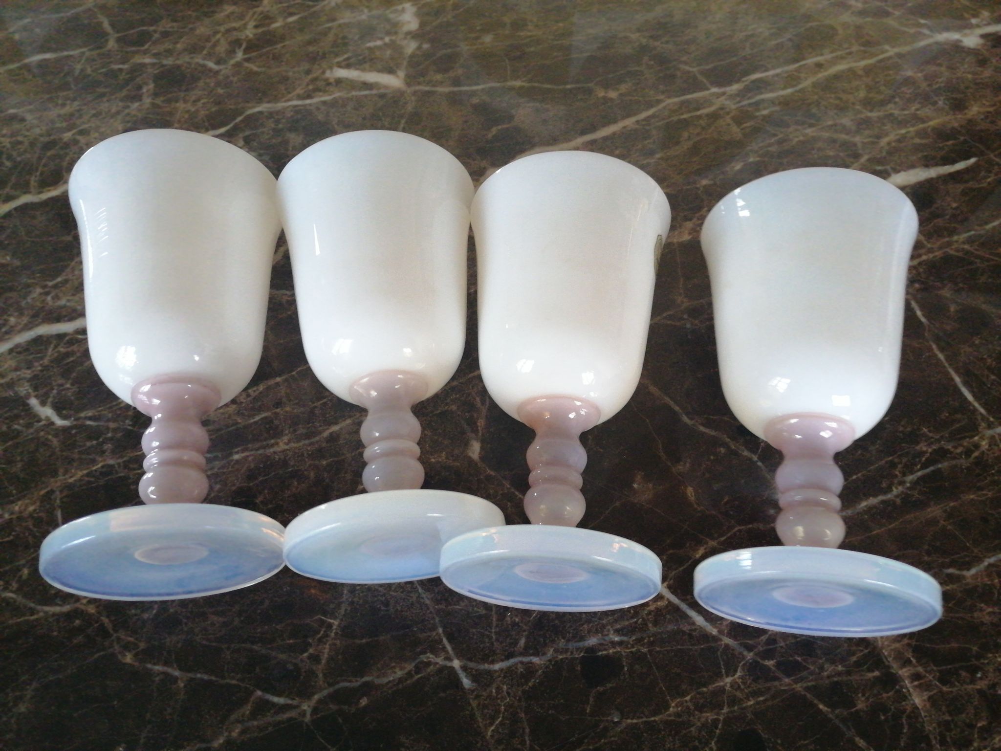 Set of 4 Sèvres crystal glasses