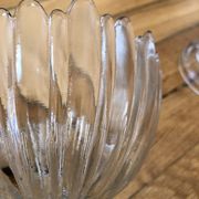 2 crystal cups