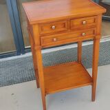 Pedestal table