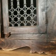 Massiv antik kolonial Schrank geschnitzt Holz Türen Gusseisen Gitter, Bali