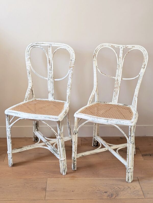 Paire de chaises vintage de restaurant en rotin