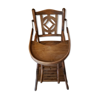 Chaise haute cannée transformable en bois
