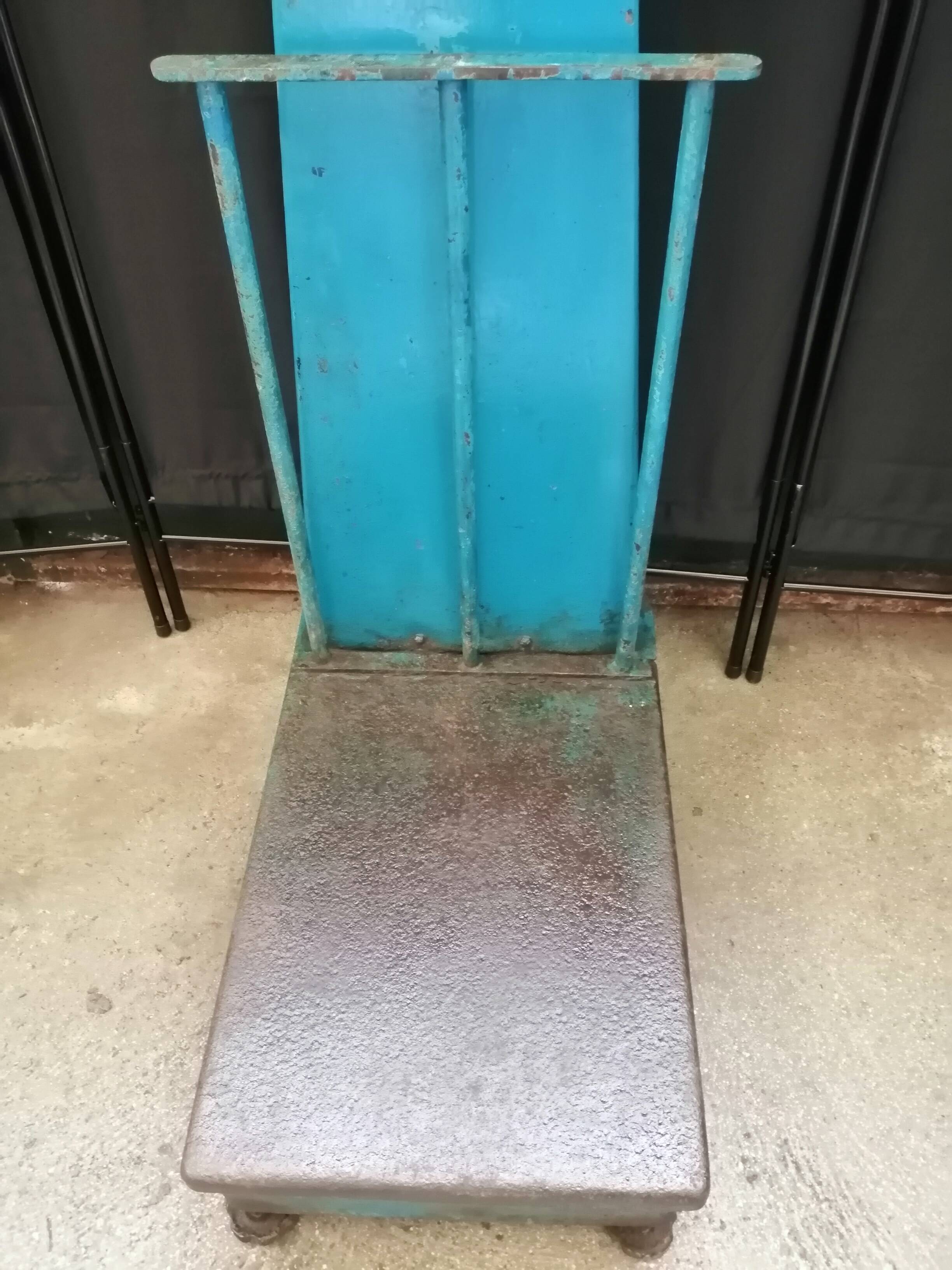 Balance j blue carron scale 100 kg 1930
