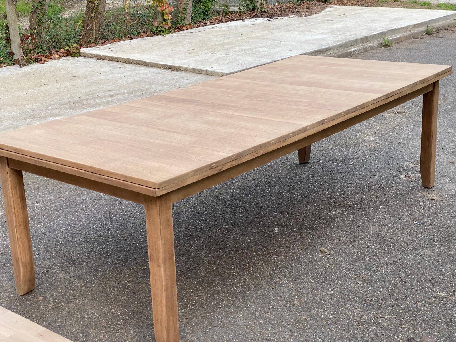 Renovated extendable farmhouse dining table in solid oak from the 19th century, 250-350.