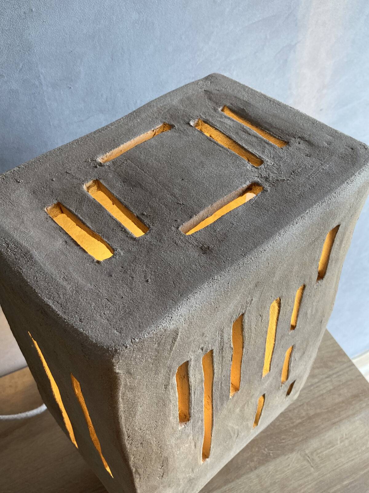 ARTEFACT - sandstone table lamp - by Léa Munsch