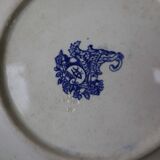 2 anciennes assiettes plates en terre de fer Longchamp Bella, XIXème