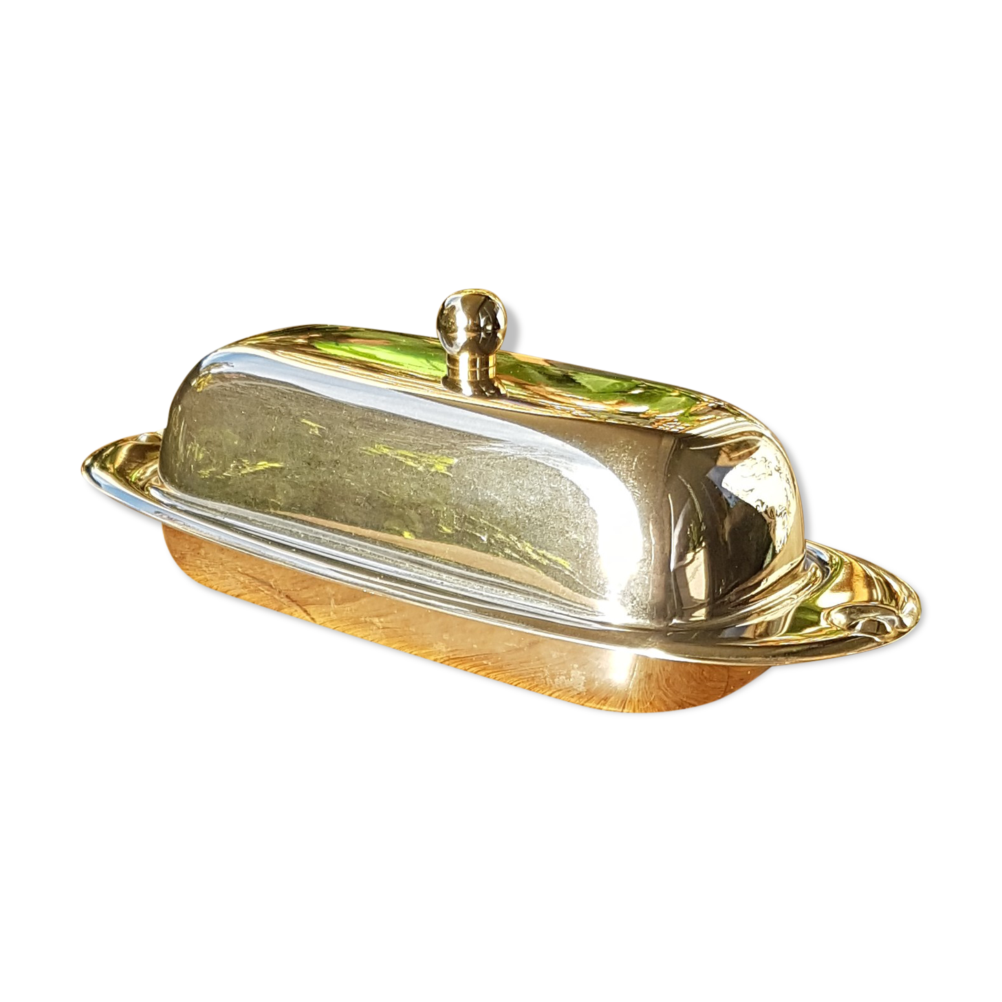 Butter maker in metal and glass